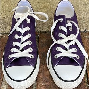 Converse Women’s Size 7